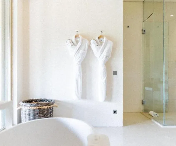Отель Muse Saint Tropez - Small Luxury Hotels Of The World