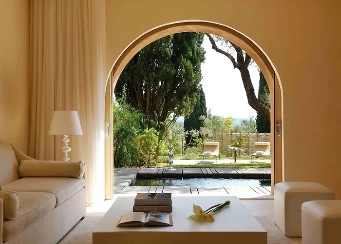 Отель Muse Saint Tropez - Small Luxury Hotels Of The World