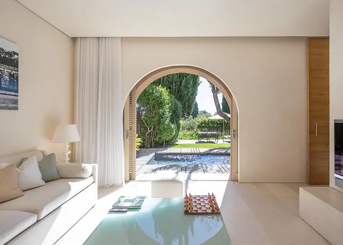 Muse Saint Tropez - Small Luxury Of The World מלון